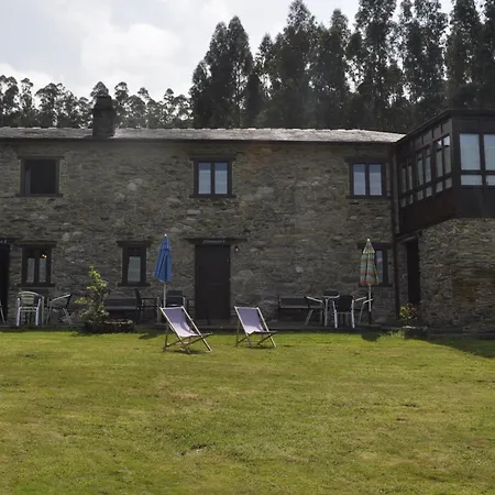 Casa rural O Plantio *