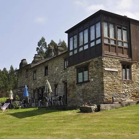 Casa rural O Plantio *